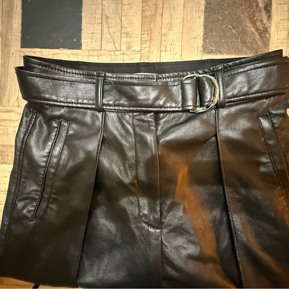 Babaton Aritzia Office Siren Black Vegan Leather Pleated Barrel Pants - Picture 4 of 8